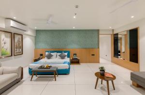 Sunotel,Nashik>>Ahwa,4 star