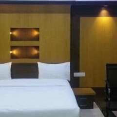 Hotel SR Grand,Rudrampeta,3 star