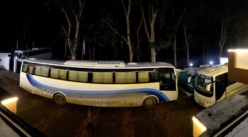 the lotus sutra hotel