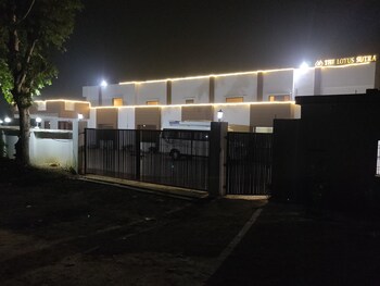 The Lotus Sutra Hotel,Balrampur>>Bahraich,3 star
