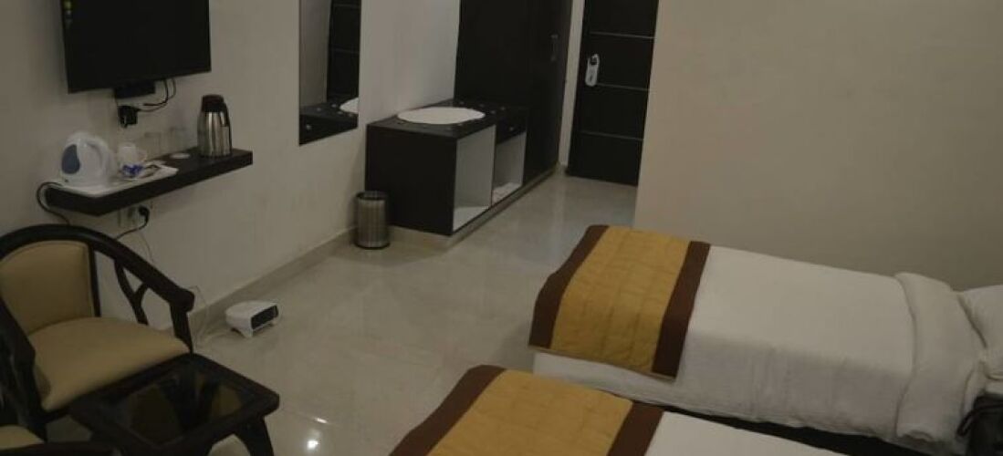 the lotus sutra hotel