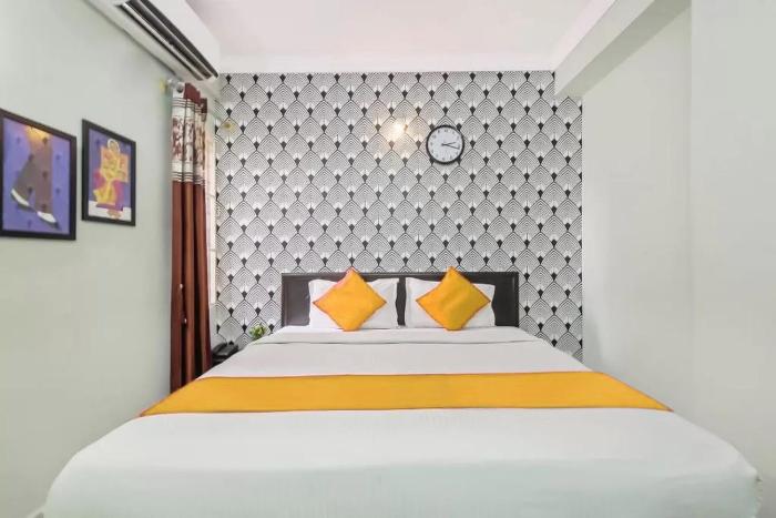 Fabexpress Ivory Pearl - Near Brookefield Main Gate,Bengaluru|Parangi Palaya,3 star