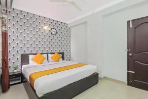 Fabexpress Ivory Pearl - Near Brookefield Main Gate,Bengaluru|Parangi Palaya,3 star