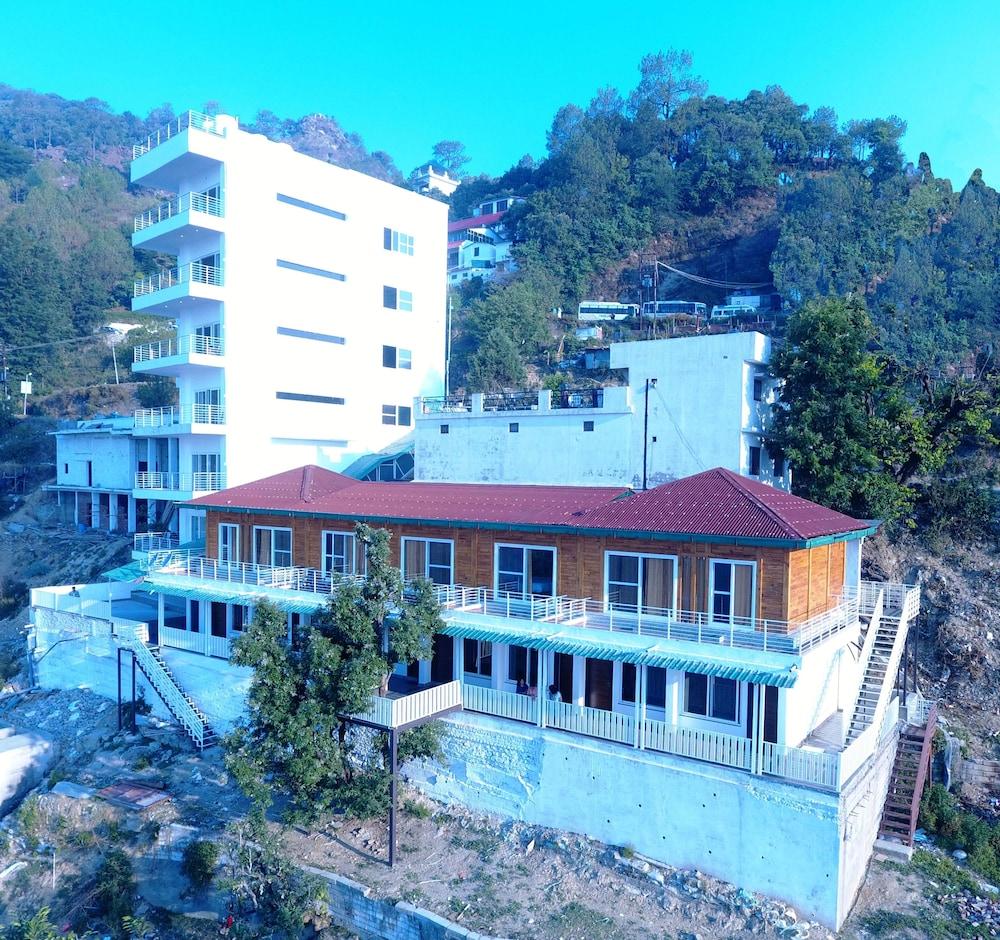 Eden Resort,Lansdowne>>Choubattakhal,3 star