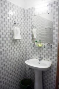 The Lotus Home,,2 star