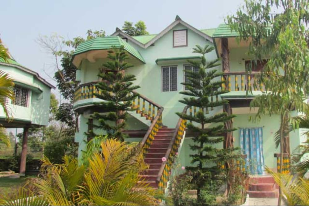 chilapata green resort