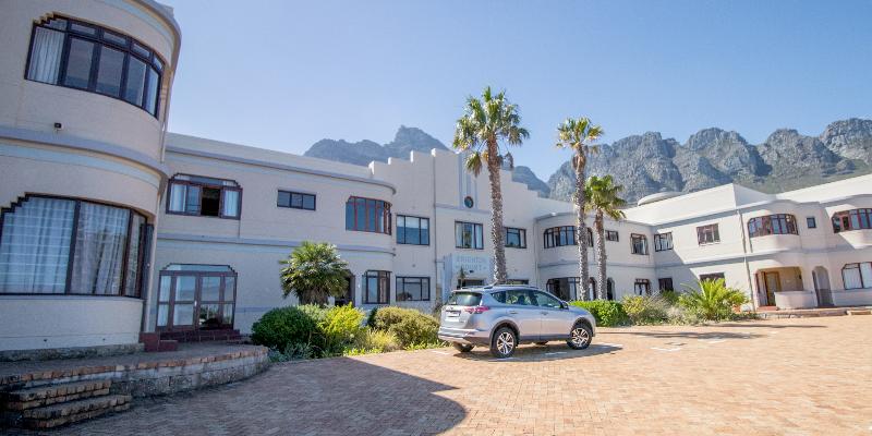 camps bay village