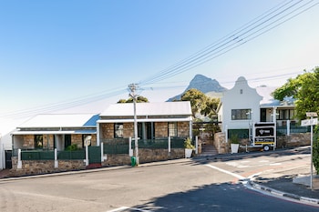 camps bay village