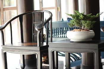 saran boutique hotel thapae