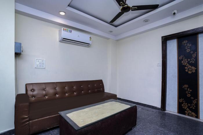 hotel stay house inn