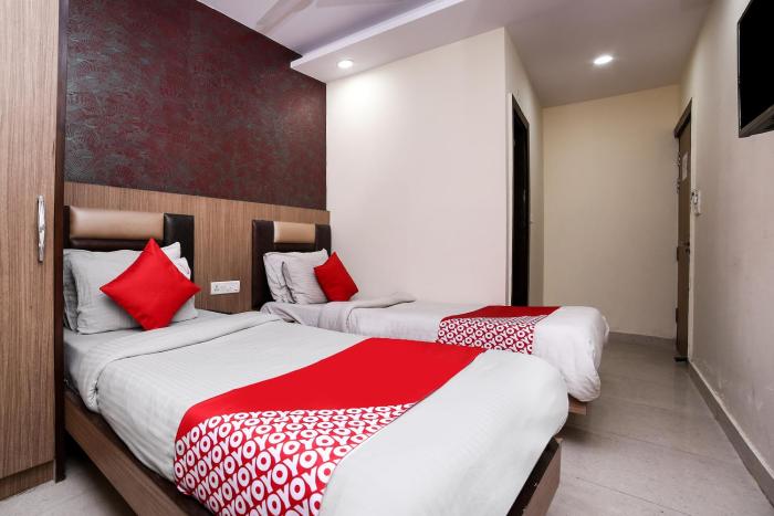 hotel stay house inn