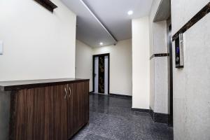 hotel stay house inn