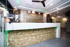 hotel stay house inn