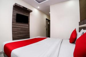 hotel stay house inn