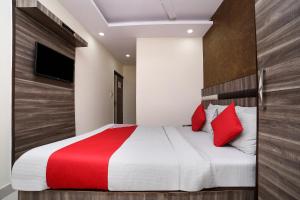 hotel stay house inn
