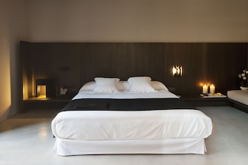 caro hotel