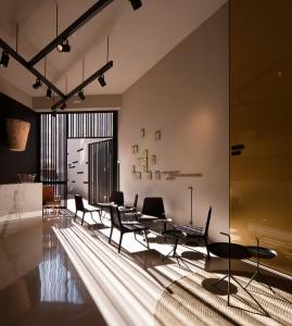 caro hotel