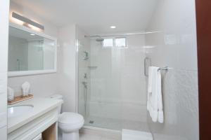 Yellow Bird Hotel,Bridgetown>>Barbados,4 star