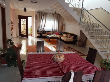 tanjitan hospitalite