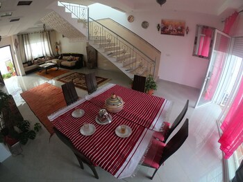 tanjitan hospitalite