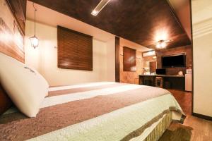 q hotel