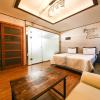 q hotel