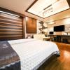 q hotel