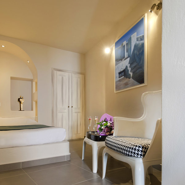 regina mare adults only hotel