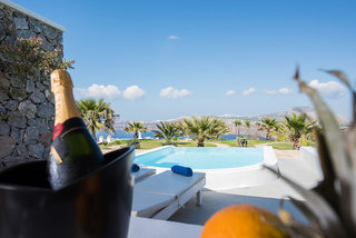 Maison Des Lys,Fira>>Akrotiri,4 star