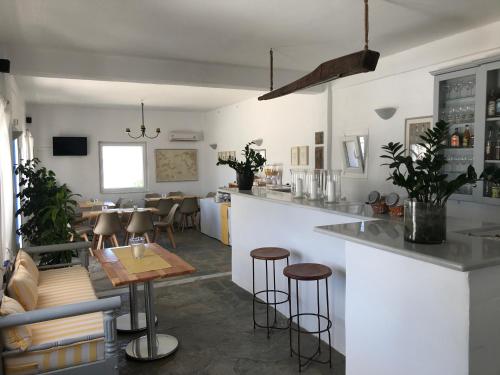 naoussa hotel paros by booking kottas