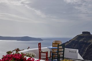 Manos Small World,Firostefani>>Fira,3 star