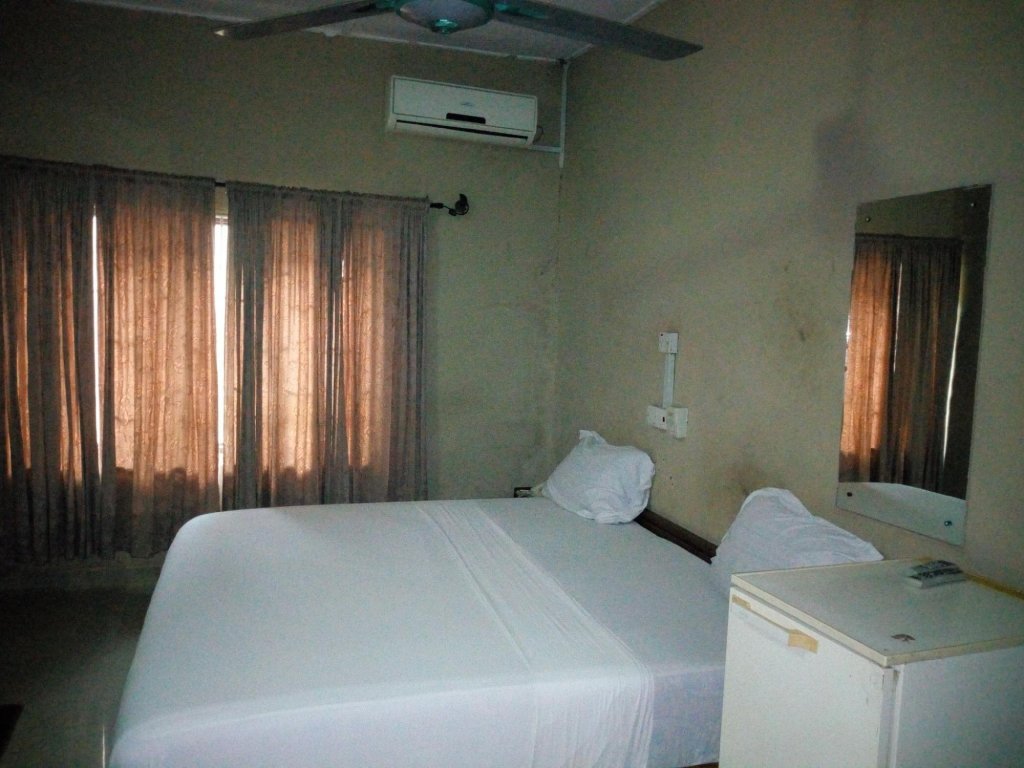 abeokuta hill view hotel