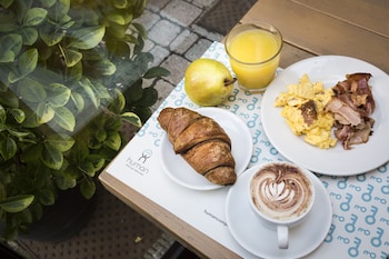 plus florence hostel