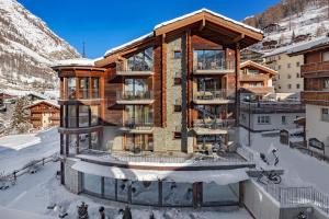 Phoenix,Täsch>>Swiss Alps,3 star