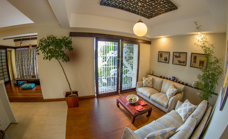 hunas falls hotel