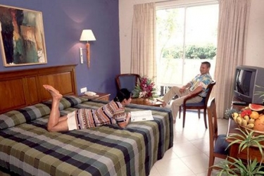 hibiscus beach hotel and villas