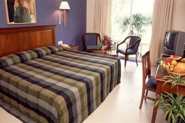 hibiscus beach hotel and villas