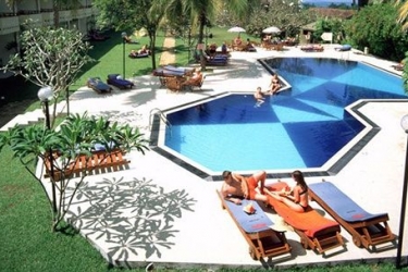 hibiscus beach hotel and villas