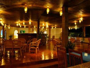peacock beach resort and spa