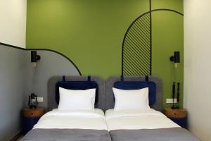 hover boutique hotel