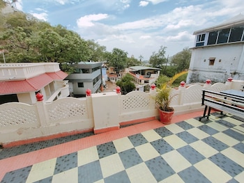 radhika palace