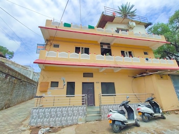 radhika palace