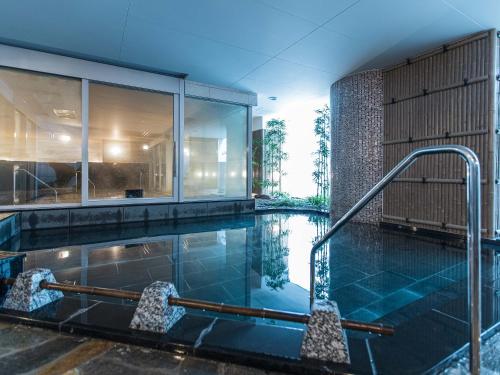 apa hotel and resort ryogoku eki tower