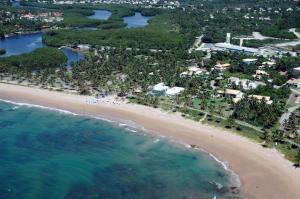 Bahia Plaza Hotel,Near Busca Vida Beach,4 star