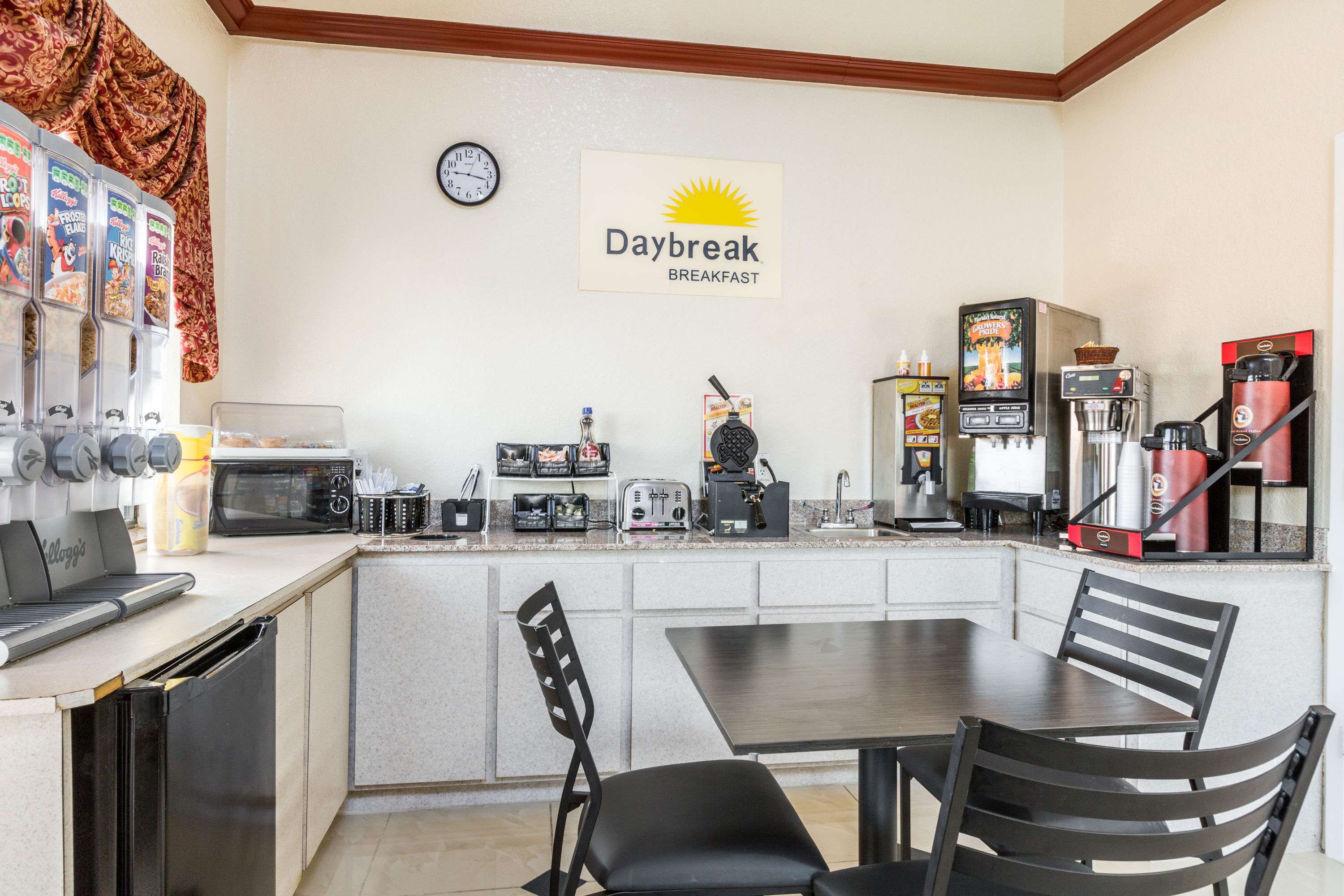 days inn by wyndham dickinson tx