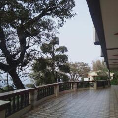 hotel panchgani crown
