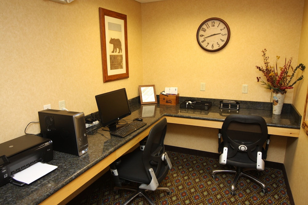 holiday inn express hotel and suites donegal by ihg