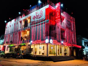 The Kasturi Hotel & Resturant,,3 star