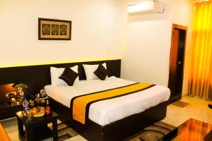 The Kasturi Hotel & Resturant,,3 star