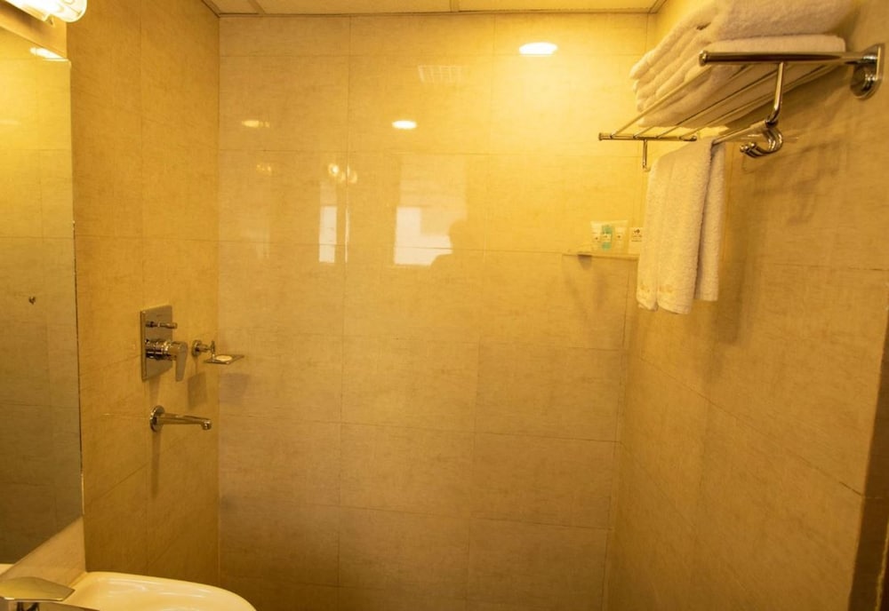 hotel rudra view and spa